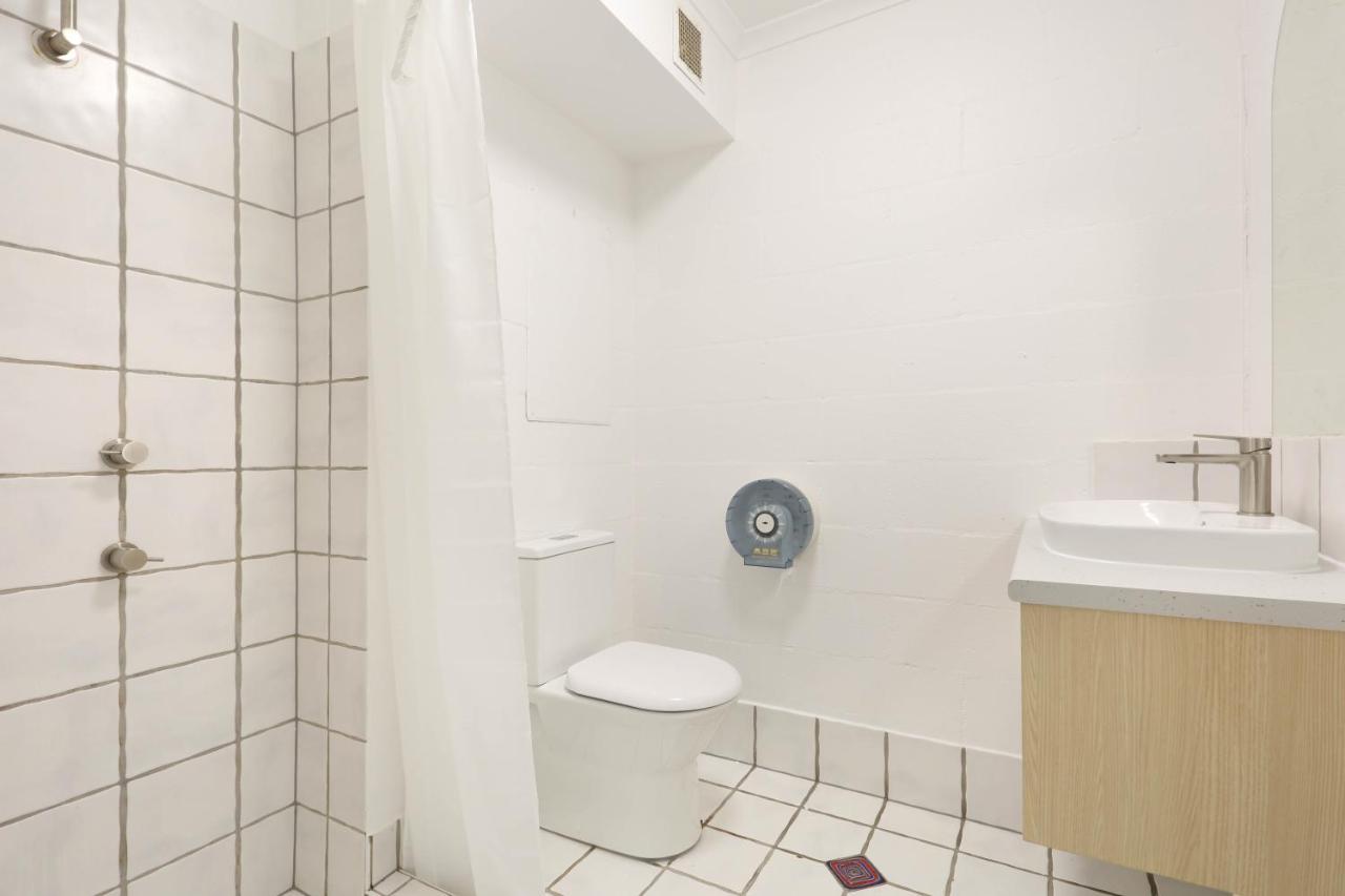 Abode Mooloolaba, Backpackers & Motel Rooms Exteriör bild